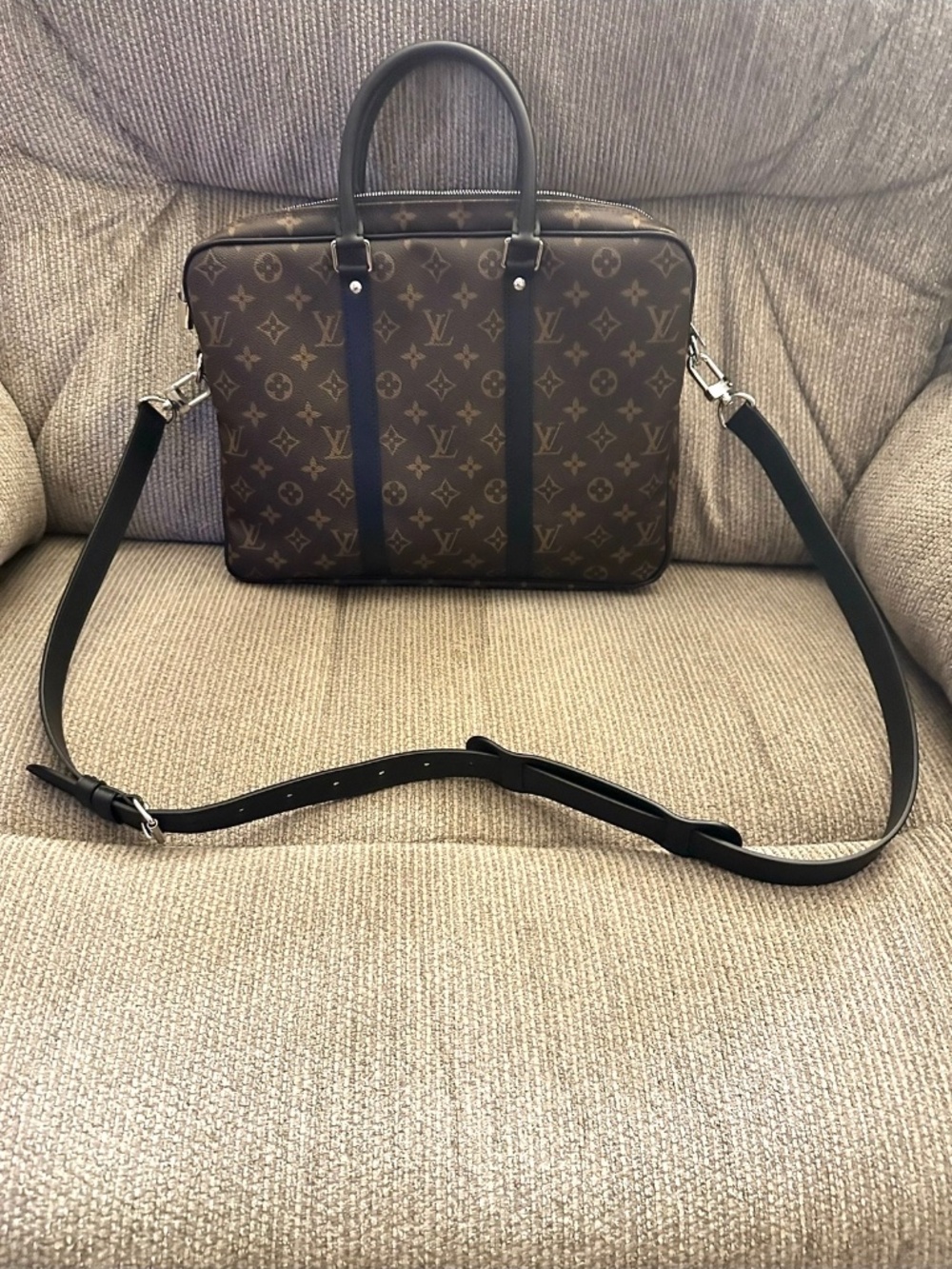Louis Vuitton Porte Document Voyage PM